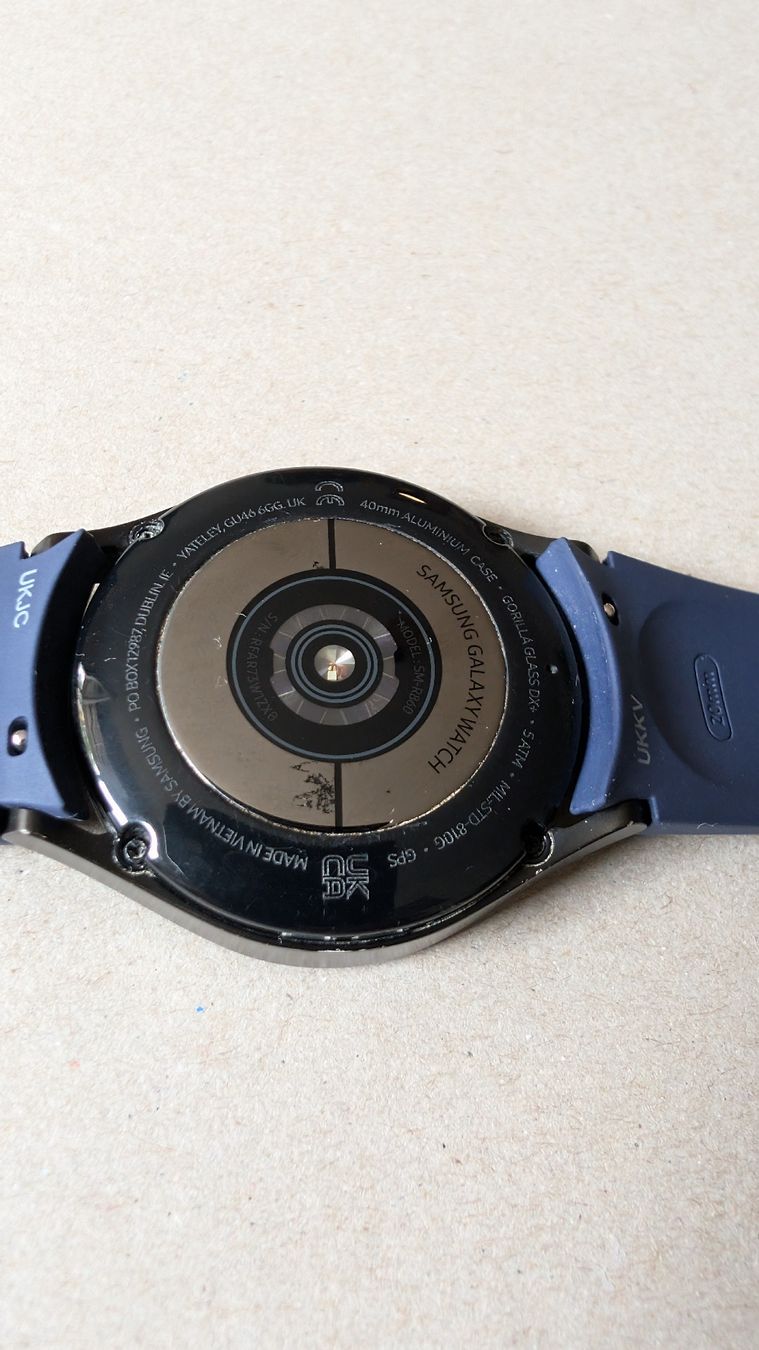 Samsung Smartwatch: Samsung Galaxy Watch 4, 40mm – Usato da Zürich venduto da leon_Geertsen 3