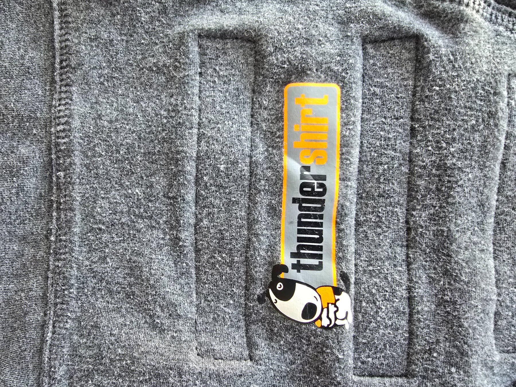 Abbigliamento: Hunde Thunder Shirt – Usato da Merenschwand venduto da Juditha786 1