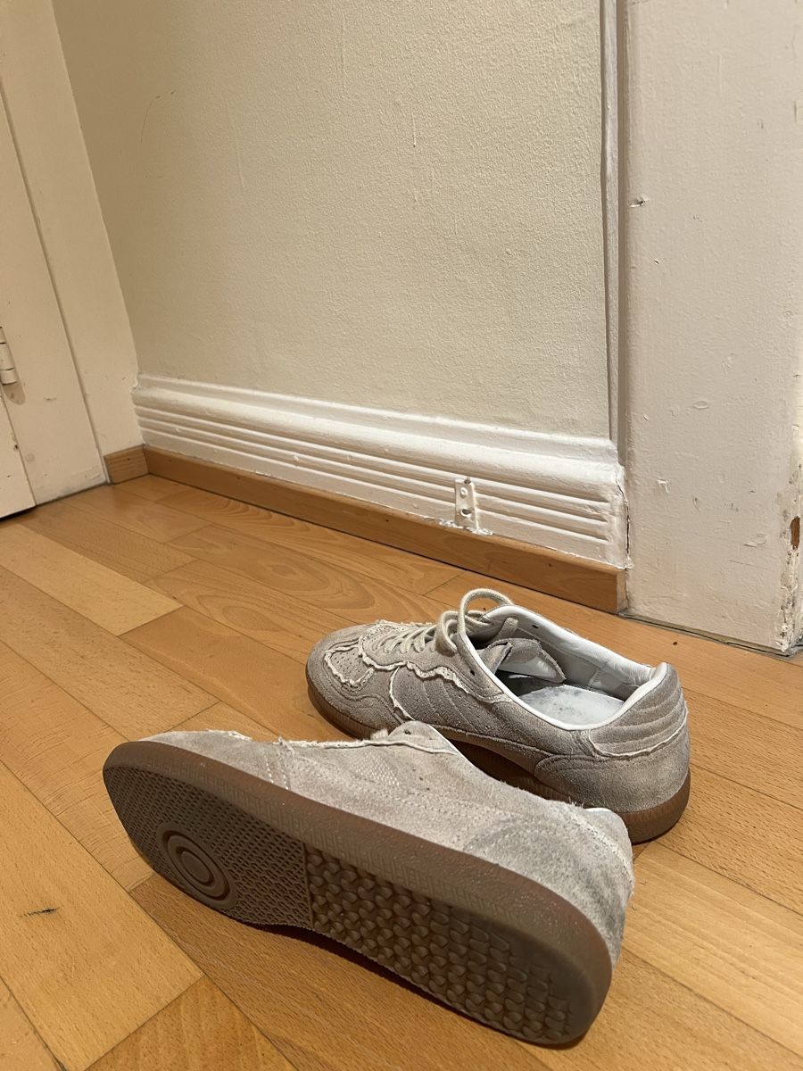 Alohas Damenschuhe: Alohas Sneaker, Grösse 40 – Gebraucht aus Zürich von win_5zzq 2
