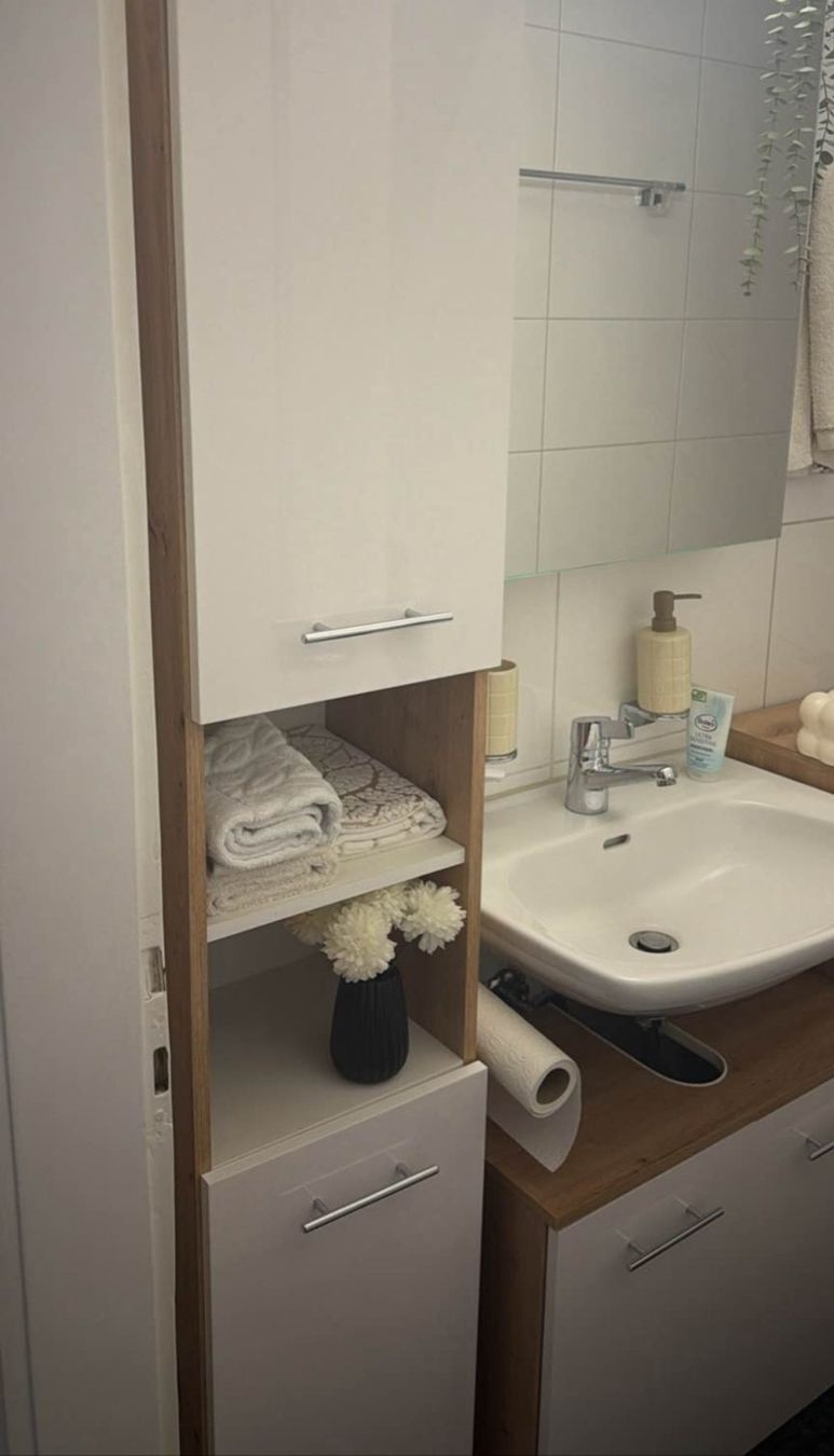 Mobili per bagno: Badezimmer Möbel-Kombination – Usato da Wettingen venduto da ic20082020 1