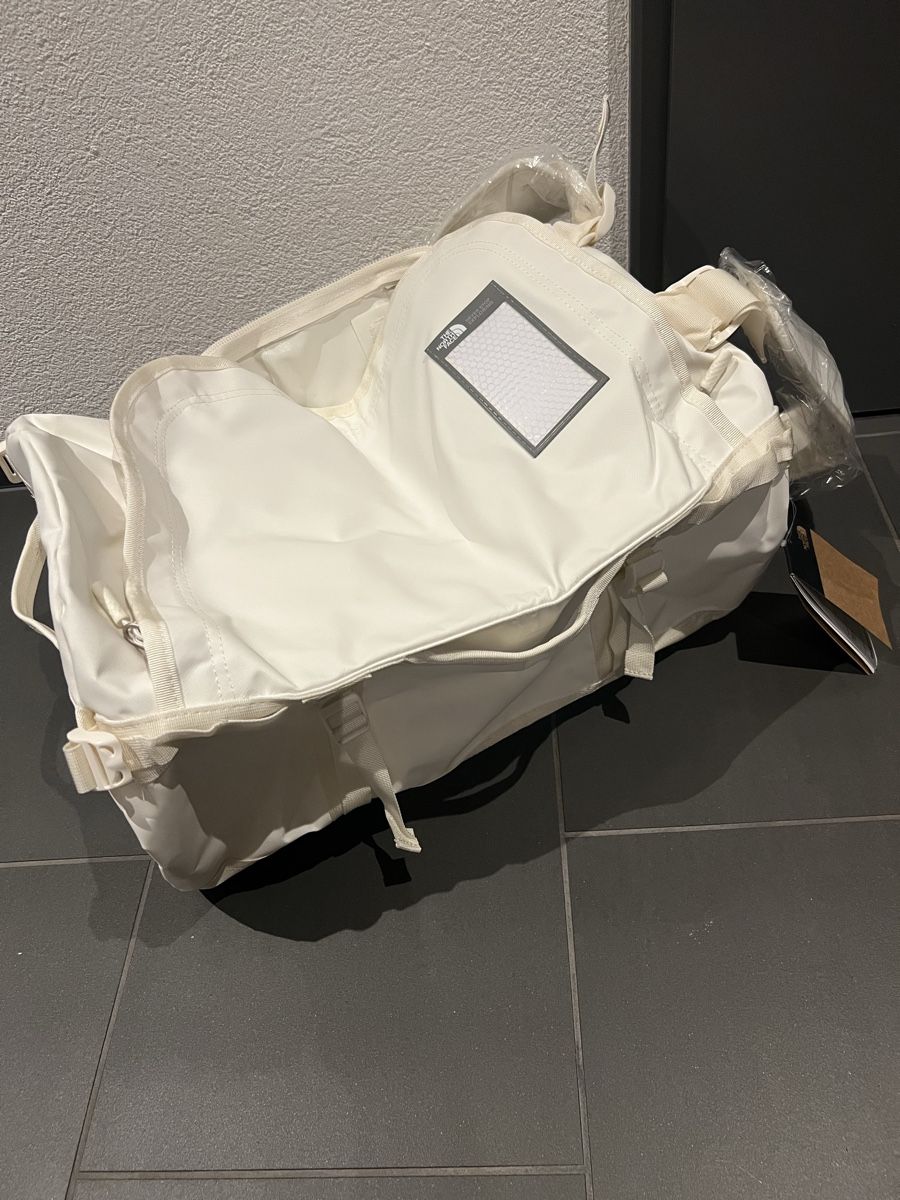 North Face Rucksäcke: The North Face Rucksack  – Neu und originalverpackt aus Holziken von 181281