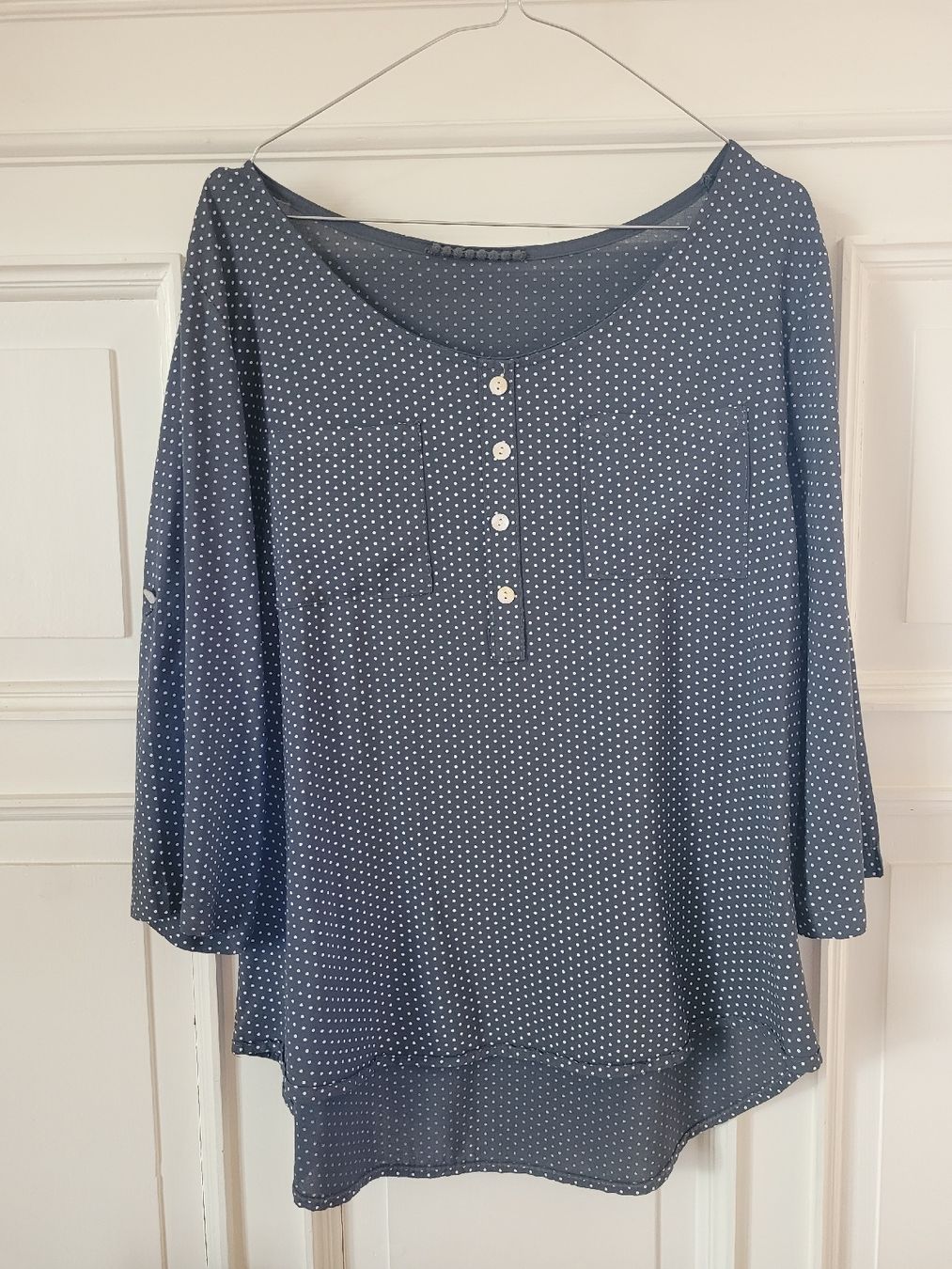 Blusen: Hübsche Bluse, gekauft bei NILE. 100% Viskose – Gebraucht aus Zürich von Engiadinabassa