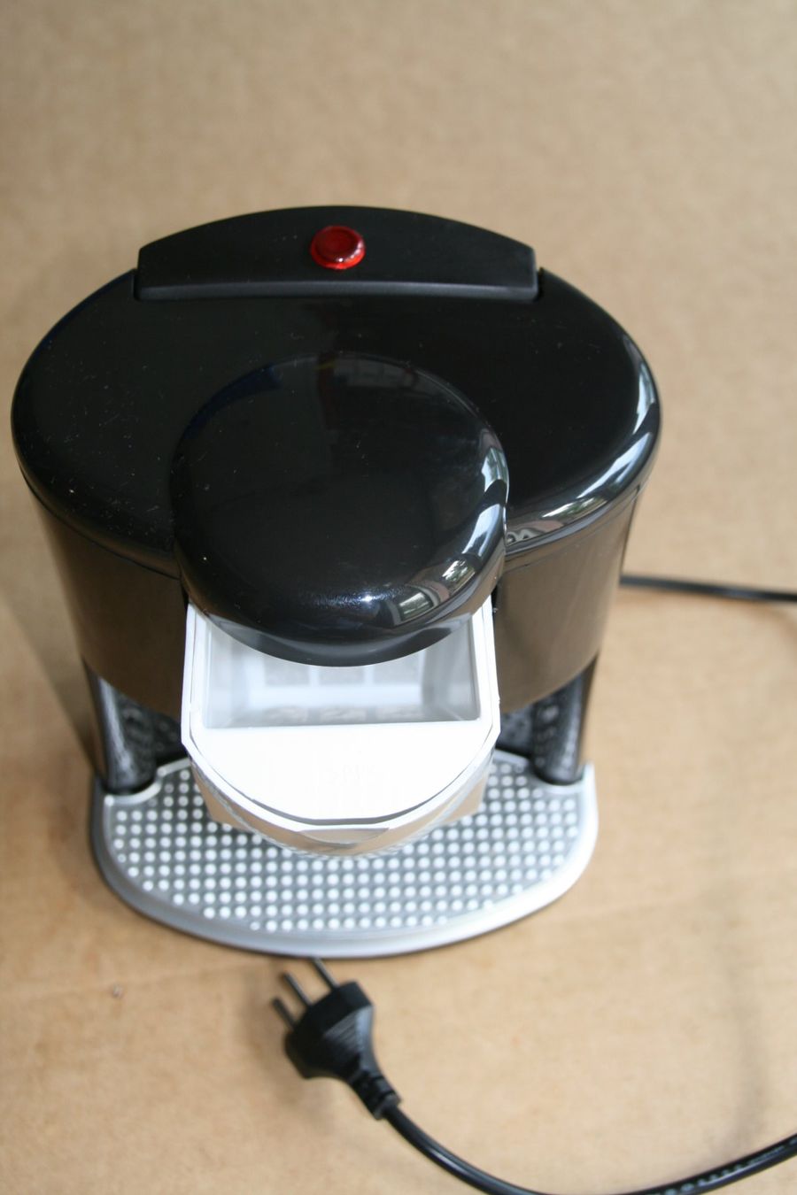 Kaffeemaschinen & Espressomaschinen: MACHINE A CAFE FILTRE 2 TASSES – Neu und originalverpackt aus Develier von Syncope 2
