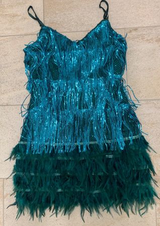 Glamouröses Paillettenkleid mit Federn Gr. S