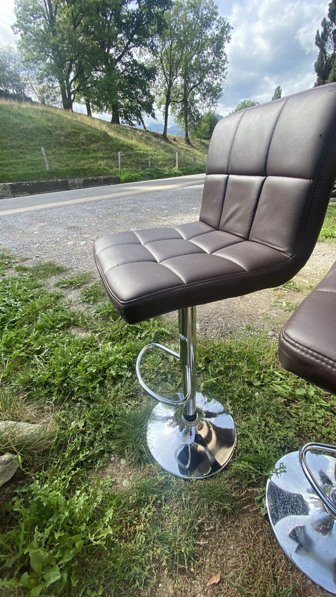 Hocker: Barhocker kunstleder – Gebraucht aus Steffisburg von and_88fp 1