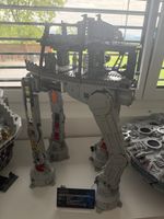 LEGO ®️ Star Wars - AT-AT UCS - 75313