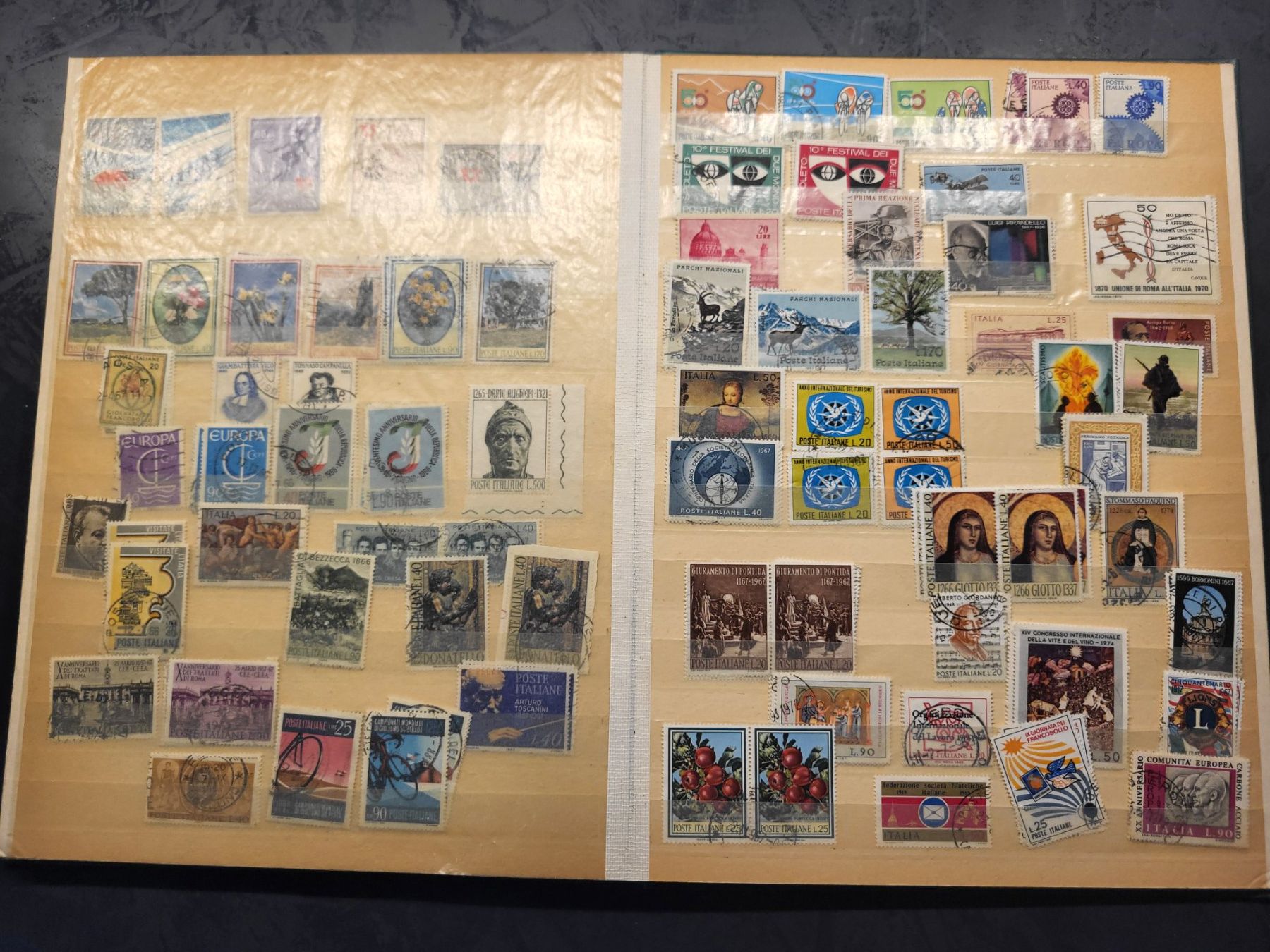 Alle Briefmarken: Sammlung Album - Italien – Gebraucht aus Rümlang von Turrin 7