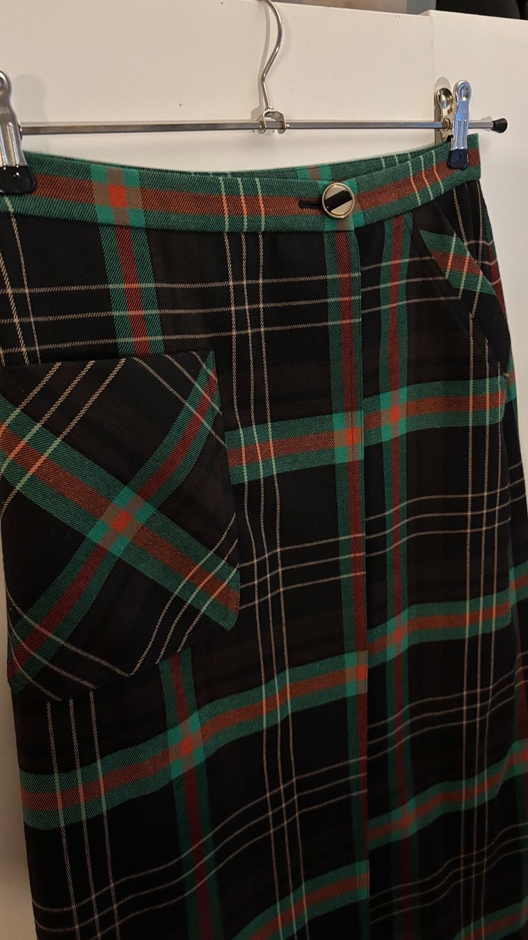 Gucci Gonne: Gucci karierter Midi Rock Gr. XS/S – Nuovo (secondo la descrizione) da Luzern venduto da luzern.secondhand 2