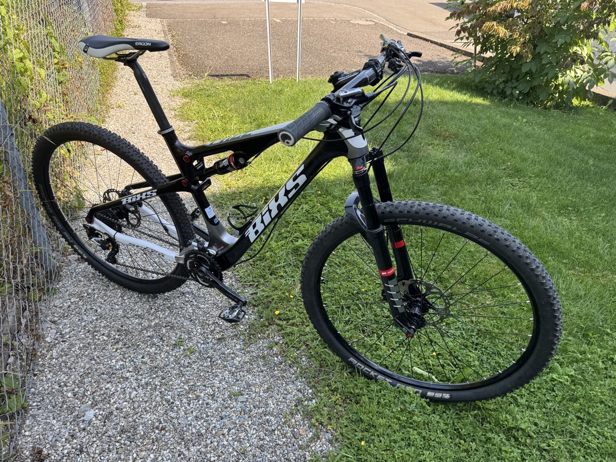 Bixs Biciclette: Bixs  Fully Carbon (Grösse L) – Usato da Lachen SZ venduto da amazonic 6