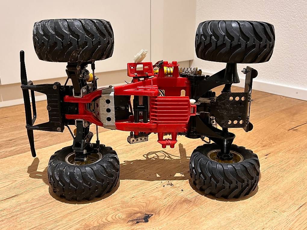Modellismo RC: Tamiya Black Foot 1986 – Usato da Burgäschi venduto da Dr_Snuggler 4