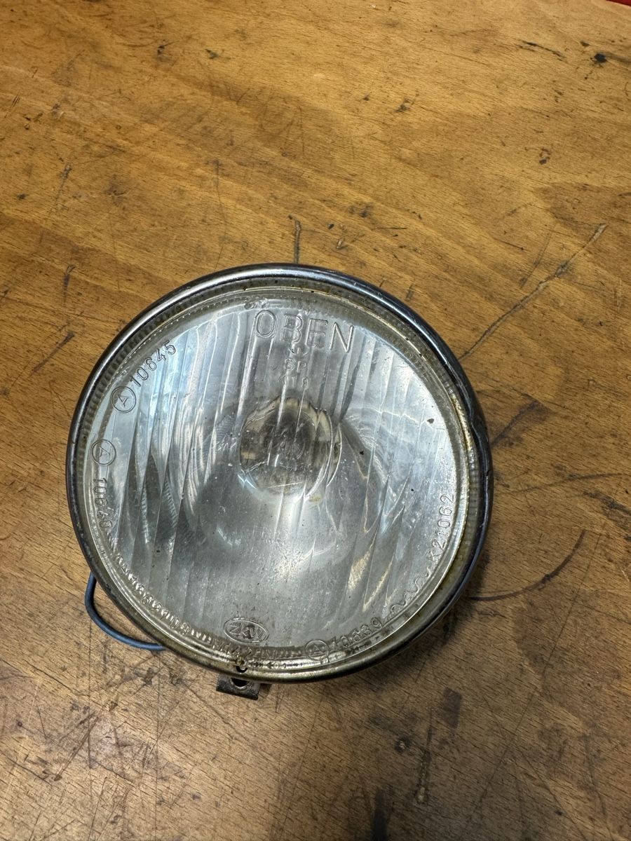 Parti ricambio per ciclomotori: Mofa Lampen Teil – Usato da Dübendorf venduto da Sachs621 4