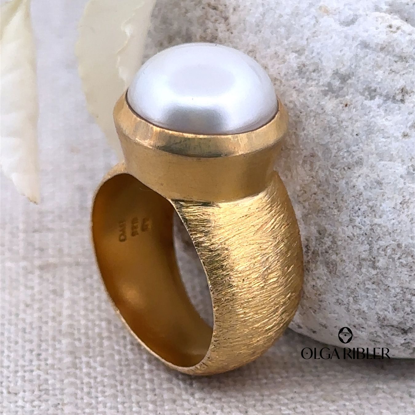Olga Ribler Anelli: Silberring vergoldet mit Perle, Gr.60 – Nuovo (secondo la descrizione) da Luzern venduto da MonikaS03