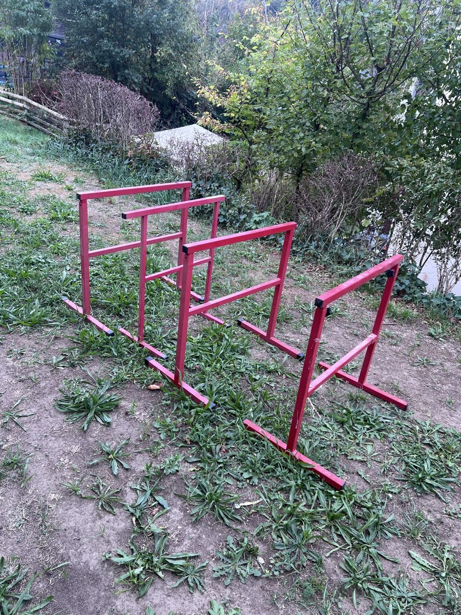 Tische: Tischböcke (76) – Gebraucht aus Glattfelden von brockischweiz 2
