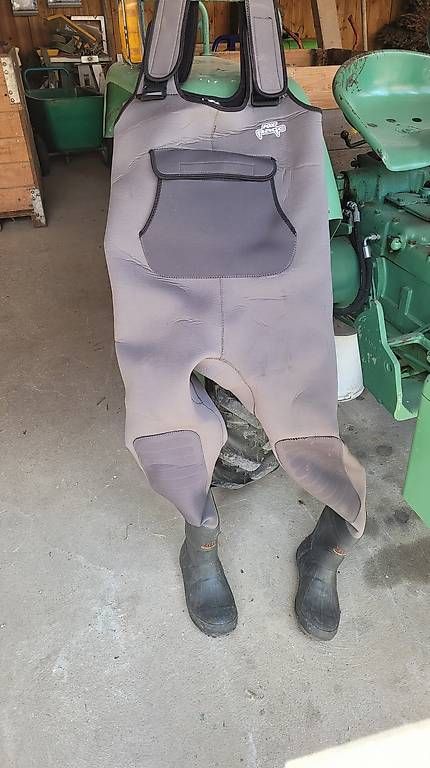 Pantaloni: Neopren Wathose von Foxrage – Usato da Sumiswald venduto da rluca123
