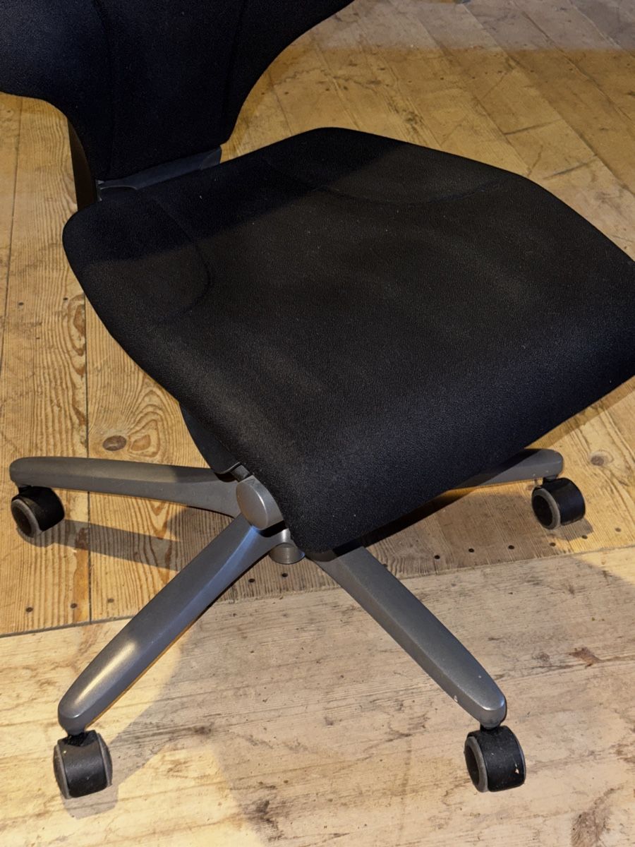 Giroflex Stühle: Giroflex Bürostuhl – Gebraucht aus Ellikon am Rhein von ya99 1
