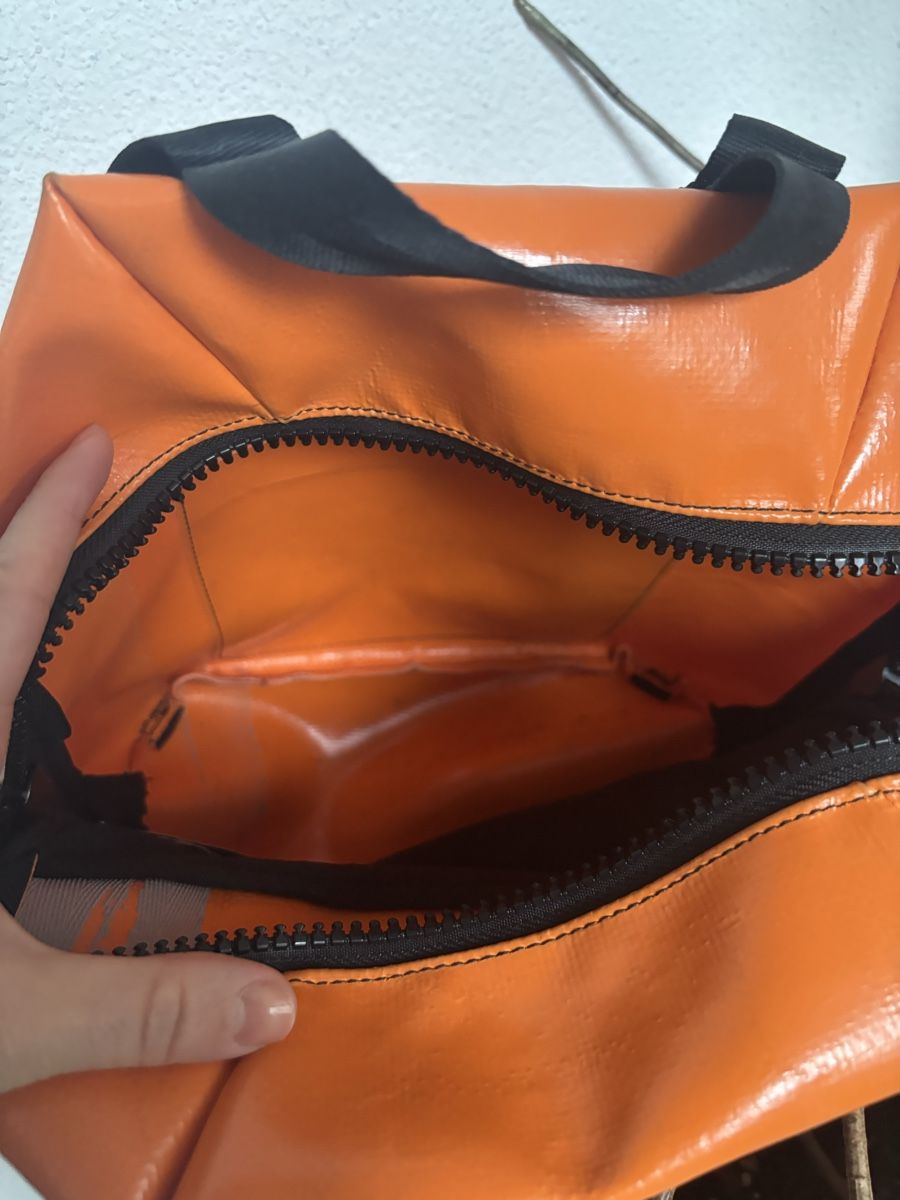 Freitag Zaini: FREITAG F44 Walter Mini Rucksack Orange – Usato da St.Gallen venduto da ann_c659 3