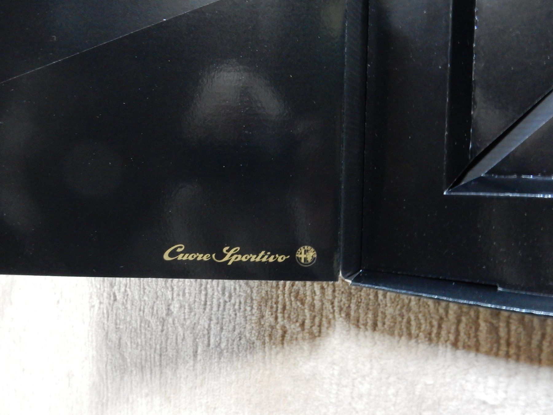 Altro in Decorazioni & Accessori: Geschenkbox Werbebox Alfa Romeo Schachtel Box Auto – Usato da Jona venduto da JOberg_25 2
