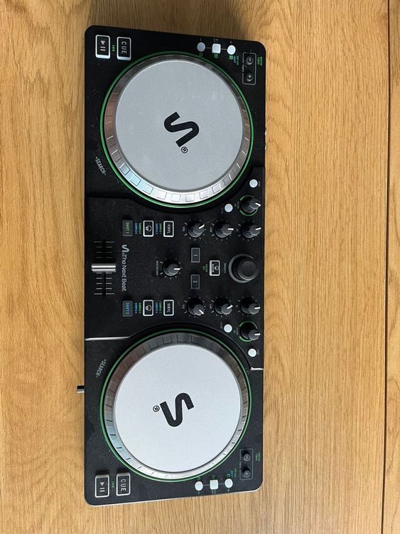 Console di mixaggio: The Next Beat DJ Controller - Parfait pour débutants! – Usato da Monthey venduto da des_9xvl 1