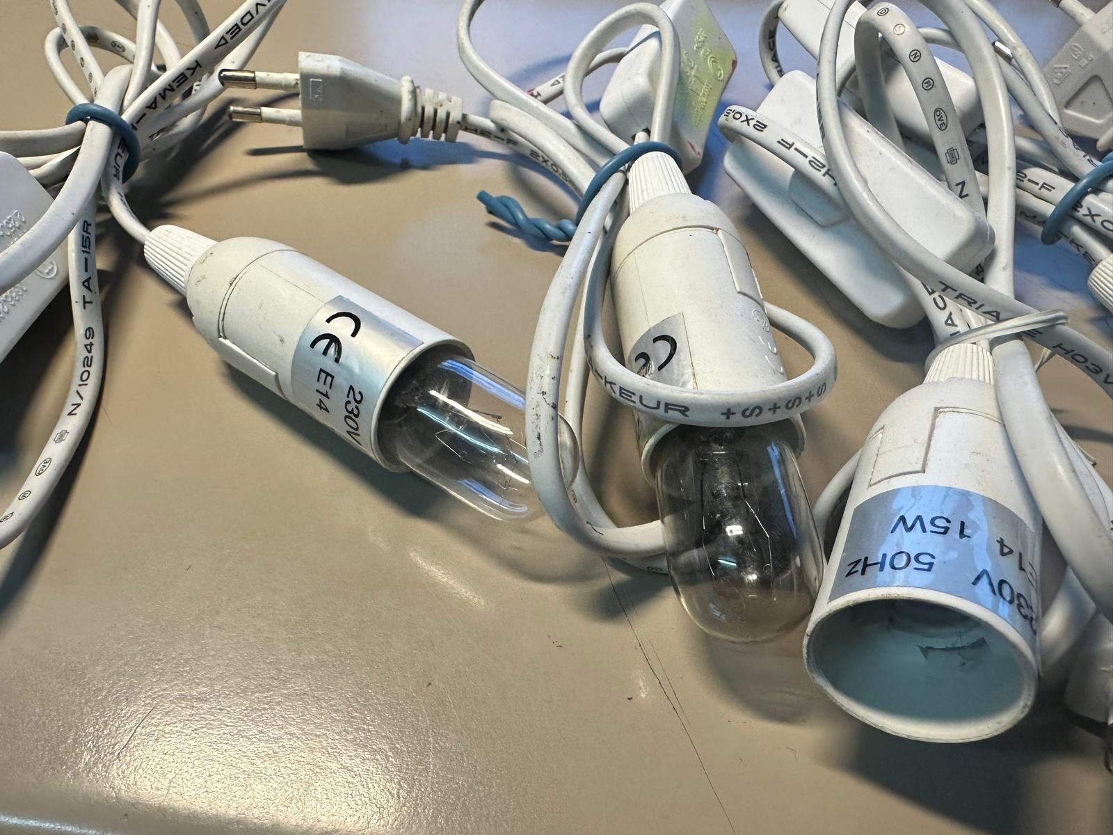 Cavi: 1,5 m langes Netzkabel,4X E14-Sockel-1X E27 Stecker – Usato da Thörishaus venduto da zimtfein