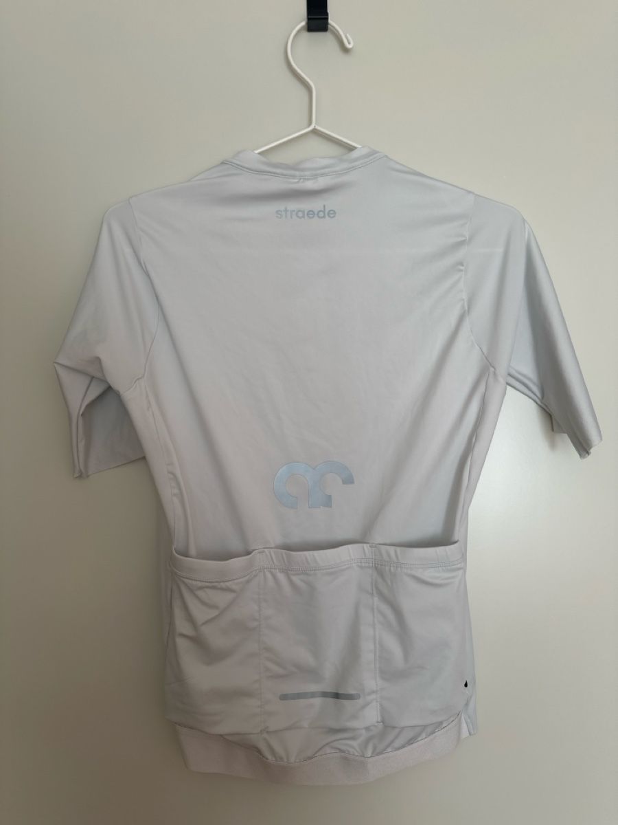 Leibchen & Hosen: Straede Jersey – Neu (gemäss Beschreibung) aus Luzern von LauraLynnMeier 2