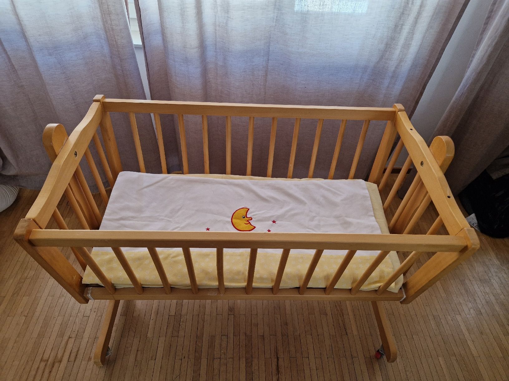 Culle: Baby Stubenwagen Holz – Usato da Winterthur venduto da jessy.j3012 2