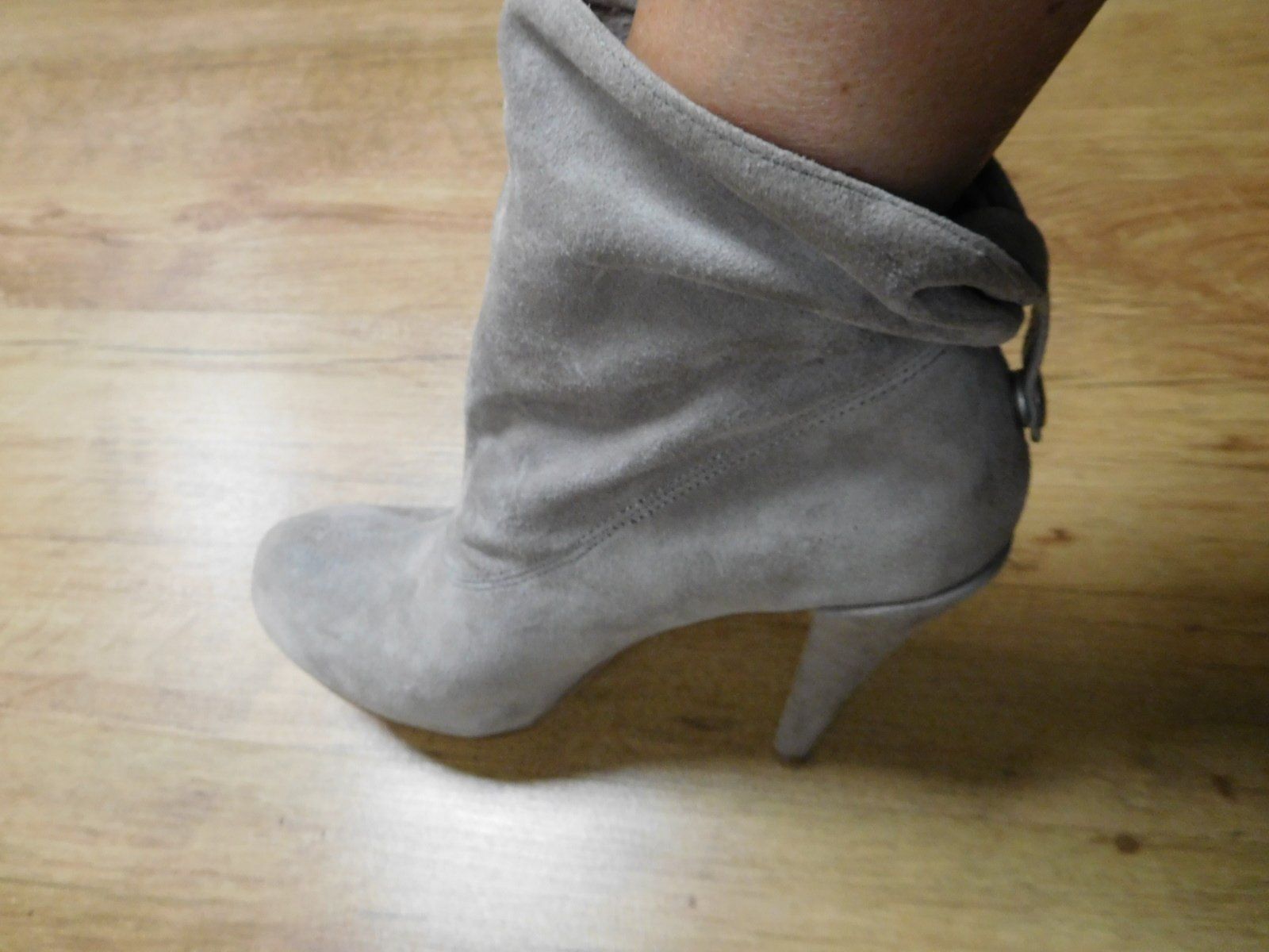 Damenschuhe: MODISCHE Echt Leder STIEFELETTE Gr.37 hellgrau BOOTS – Neu (gemäss Beschreibung) aus Holziken von Rupe 6