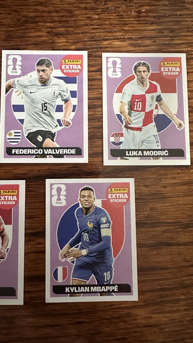 Sticker: 5 Extra Stickers Legends Purple  – Nuovo (secondo la descrizione) da Oberrieden venduto da jon_5cl2 1