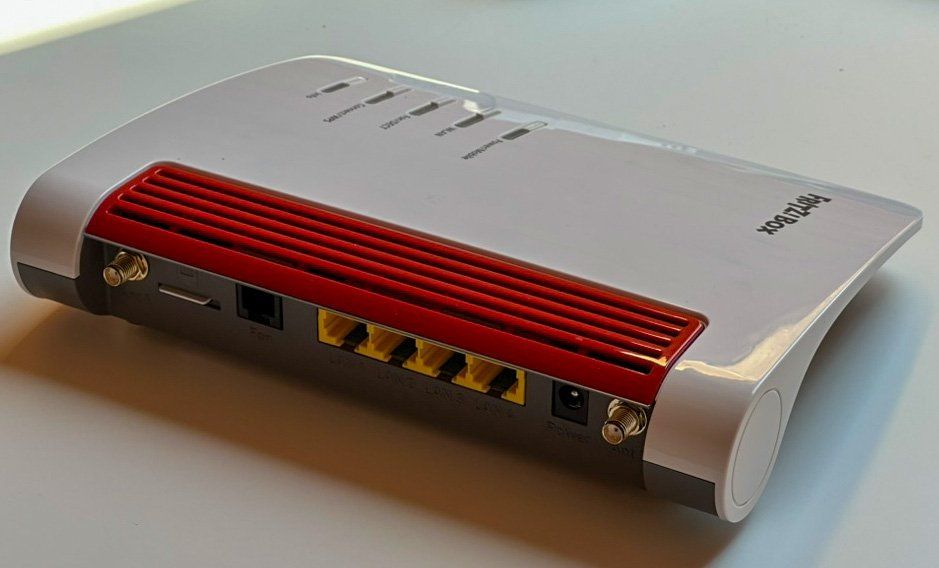 Fritz Modems & Router: Fritz!Box 6850 LTE – Gebraucht aus Rüti ZH von rd.4321 1