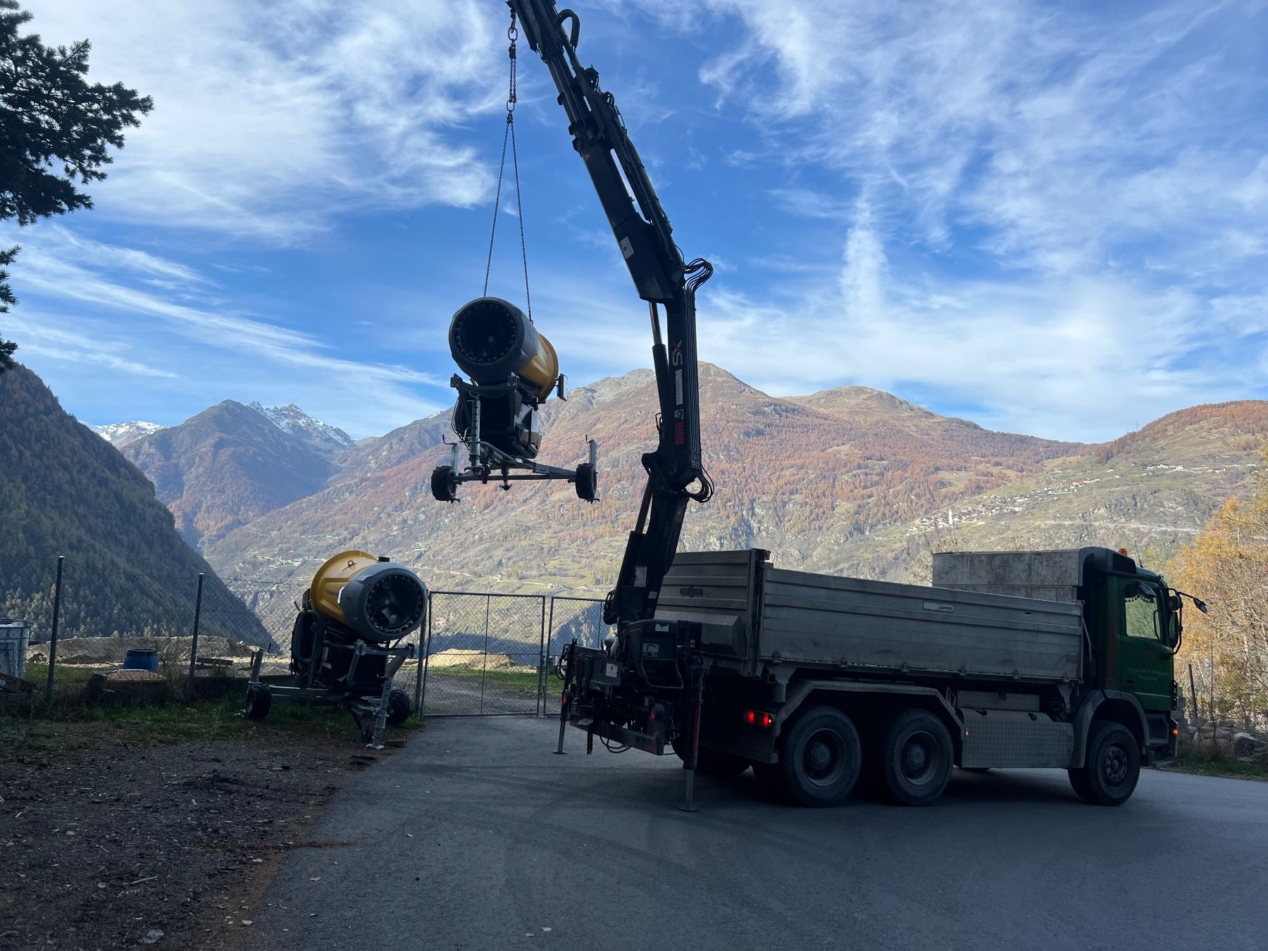 Mercedes-Benz Autocarri: Mercedes Actros 2646 mit Kran – Usato da Stalden VS venduto da kevi93 6