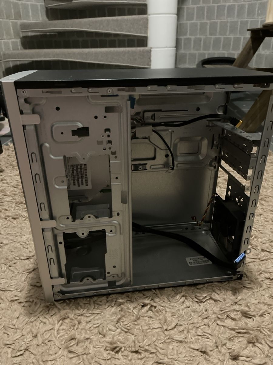 Hewlett Packard PC: HP Pavilion Tower Gehaeuse, ohne Komponenten – Usato da Unterkulm venduto da AnoliOccasion 1