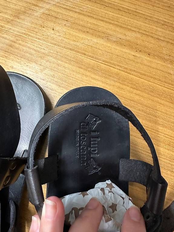 Scarpe da uomo: Sandalen aus 100% Leder, Größe 42 – Nuovo (secondo la descrizione) da Gümligen venduto da patrick127 2