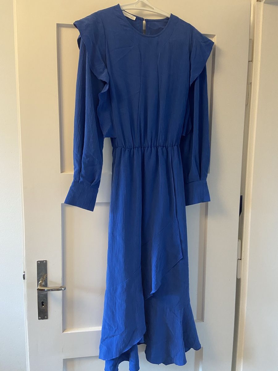 Kookai Vestiti: Kleid von Kookai – Usato da Steffisburg venduto da Wuahuahua