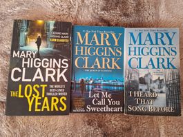 Mary Higgins Clark Thriller 3 Romane  (in english)