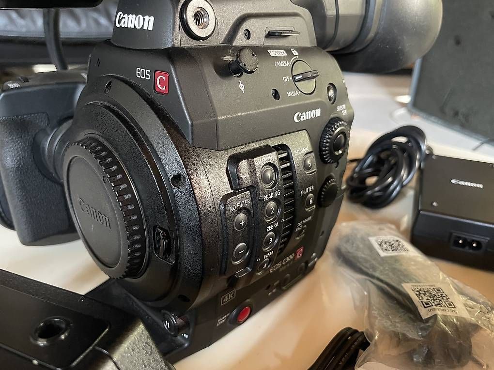 Canon Videocamere: Canon c300 mk2 Video Kamera Kit – Usato da Embrach venduto da xen_rp5g 1