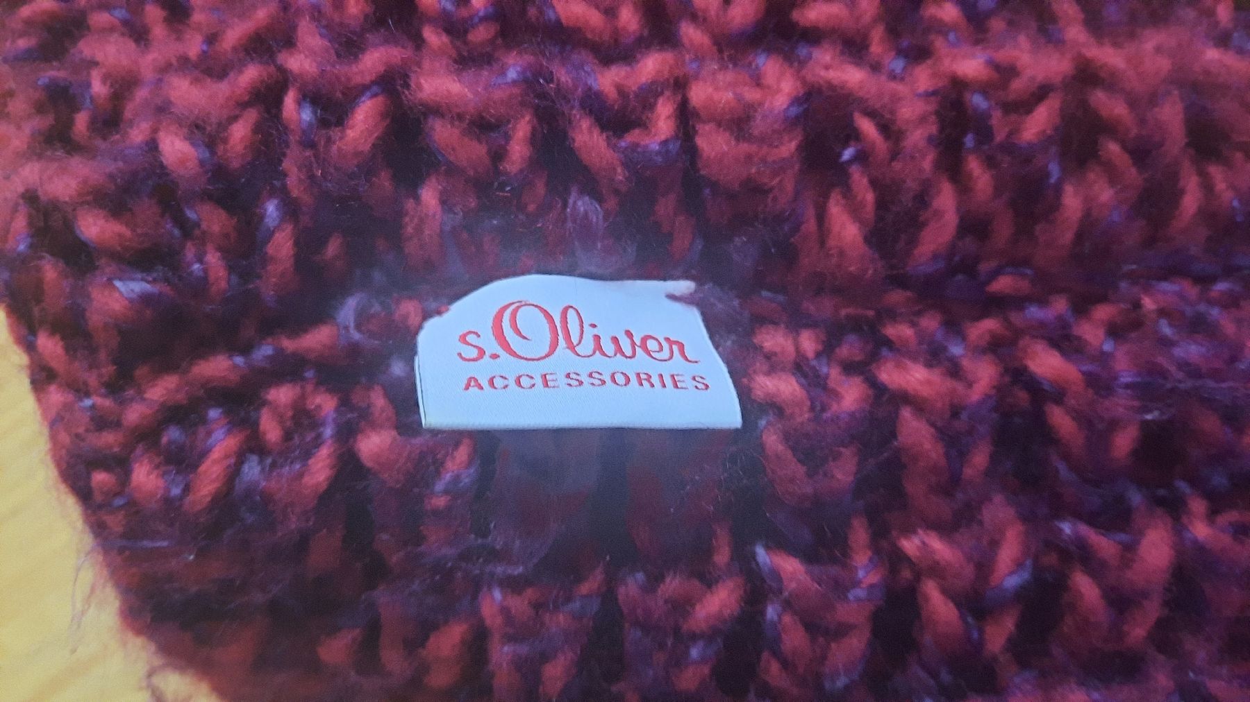 S.Oliver Lotti di vestiti: ***S. OLIVER*** Winterset, Kappe&Schal rot – Usato da Wädenswil venduto da H2H_Secondhandshop 2