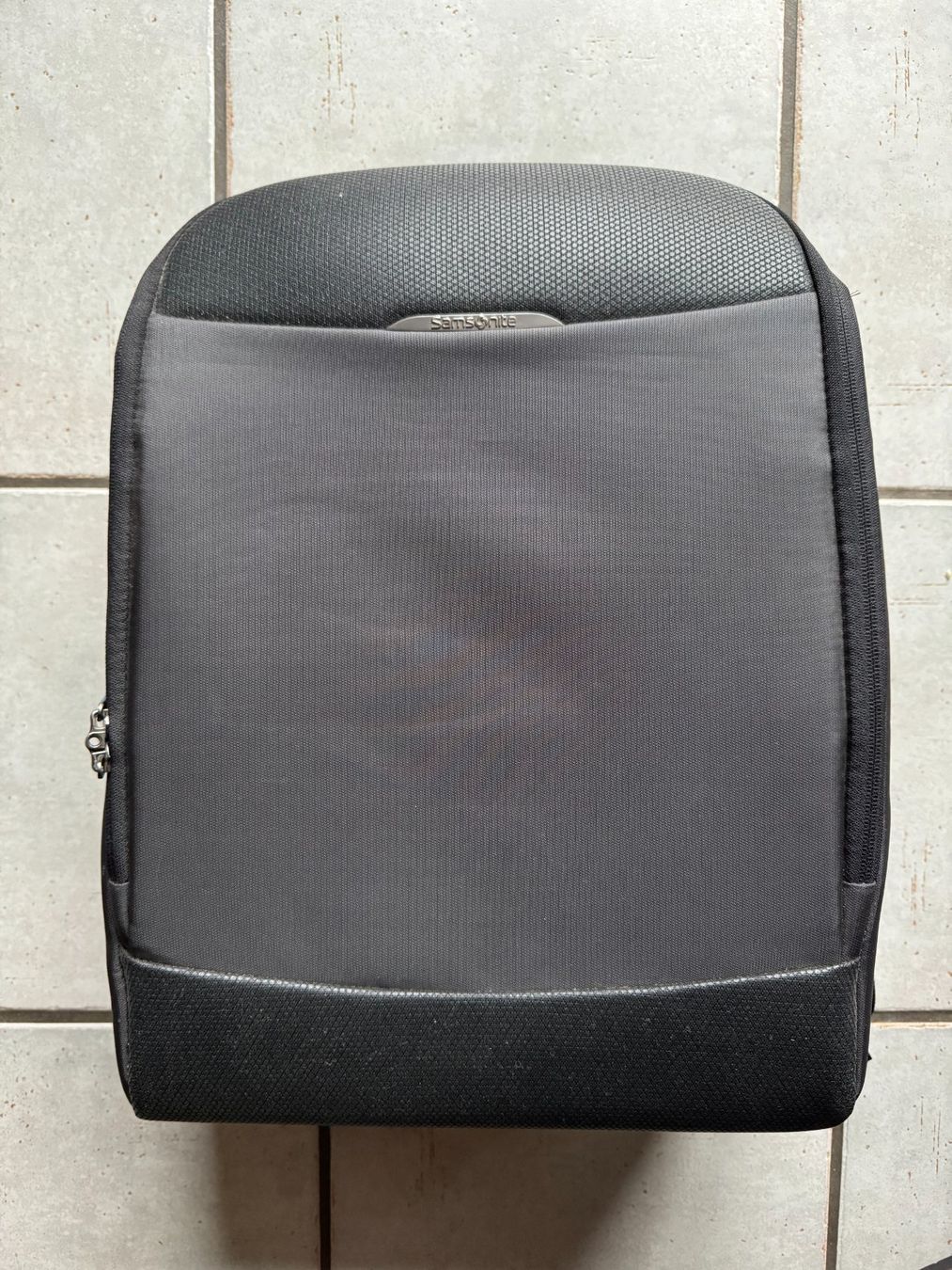 Samsonite Zaini: Samsonite Laptop-Rucksack neuwertig – Nuovo (secondo la descrizione) da Wermatswil venduto da wuhrgais