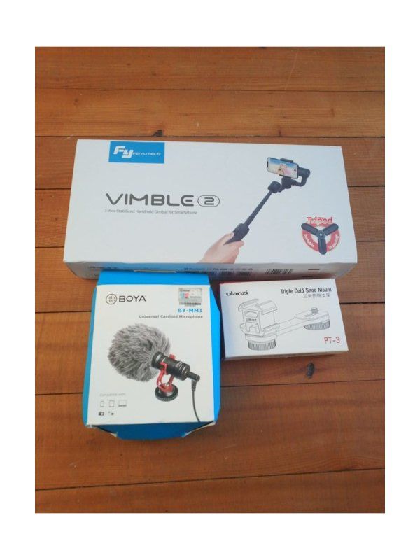 Feiyu Tech Treppiedi & Teste: FeiyuTech Vimble 2 Gimbal, BOYA Mikrofon, Ulanzi PT-3 Set. – Nuovo (secondo la descrizione) da Umiken venduto da miru007