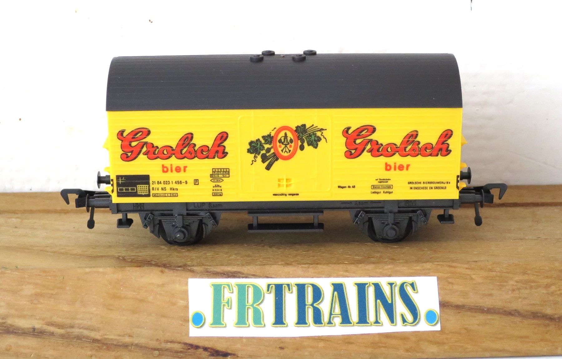Fleischmann Modellini di ferrovie: FLEISCHMANN 5045  DB WAGON COUVERT GROLSCH BIER – Usato da Gland venduto da FRtrains 2
