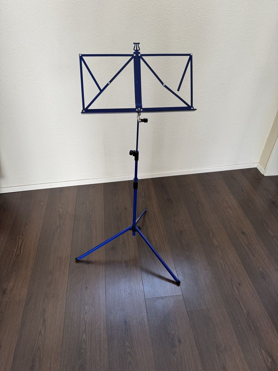 Supports pour instruments & partitions: Notenständer – D'occasion à Killwangen par Schnitzibitz 1
