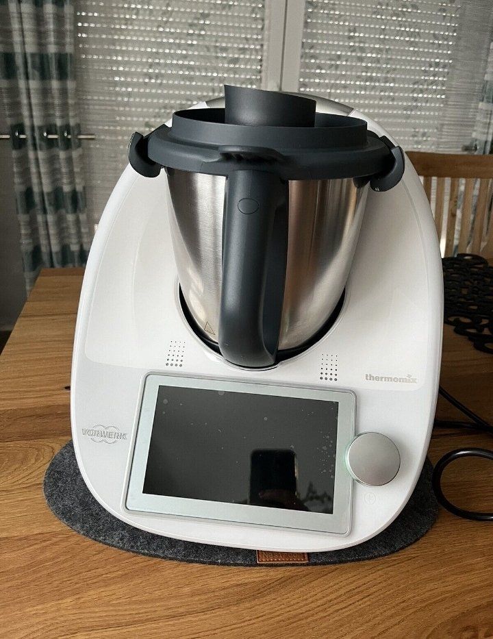 Thermomix Küchengeräte: Vorwerk Thermomix TM6 – Neu (gemäss Beschreibung) aus Savognin von  2