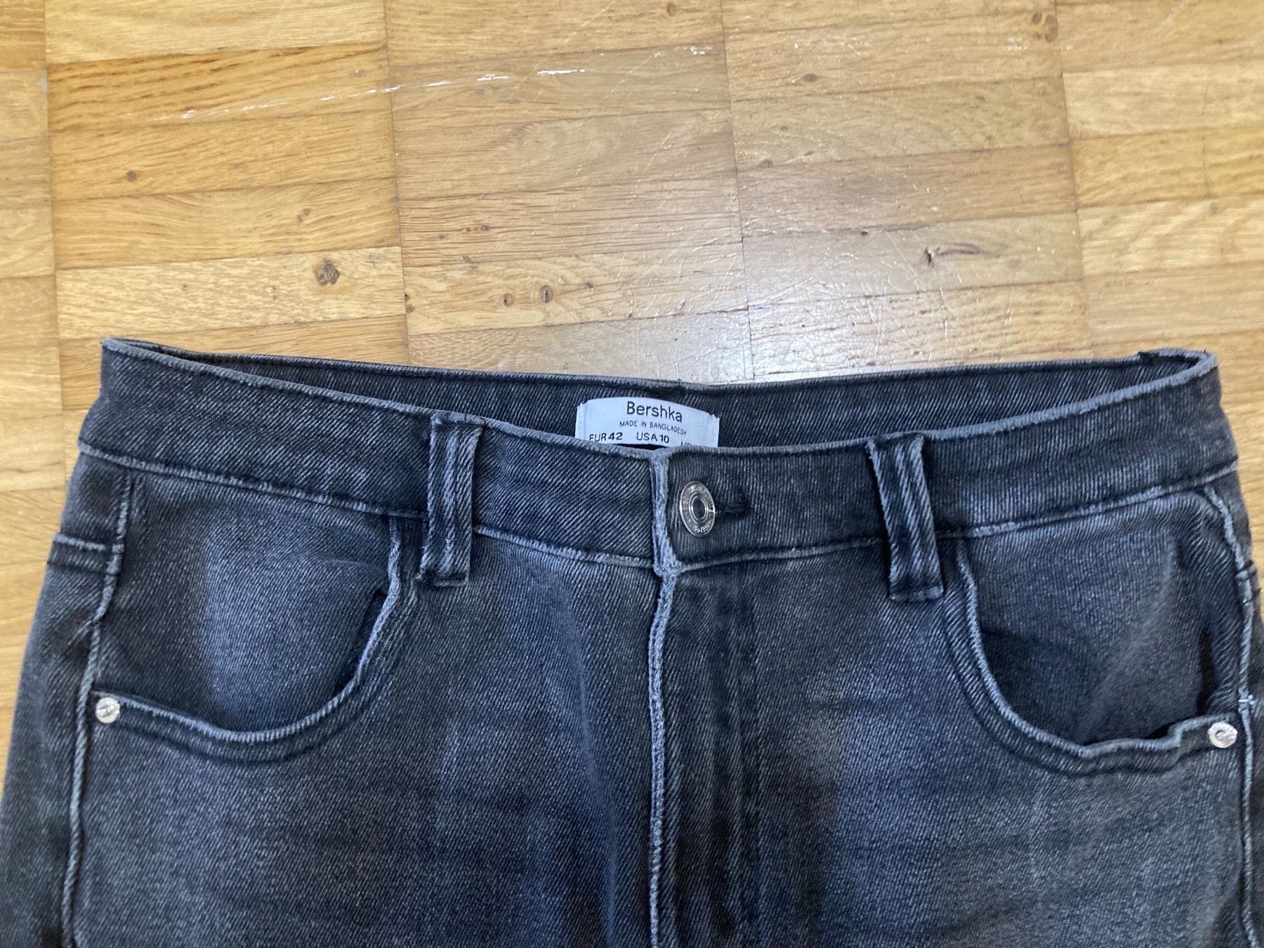 Jeans: Graue Jeans Gr. 42 – Usato da Thun venduto da Vans_98 2