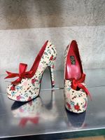 Pinup couture Highheels Burlesque