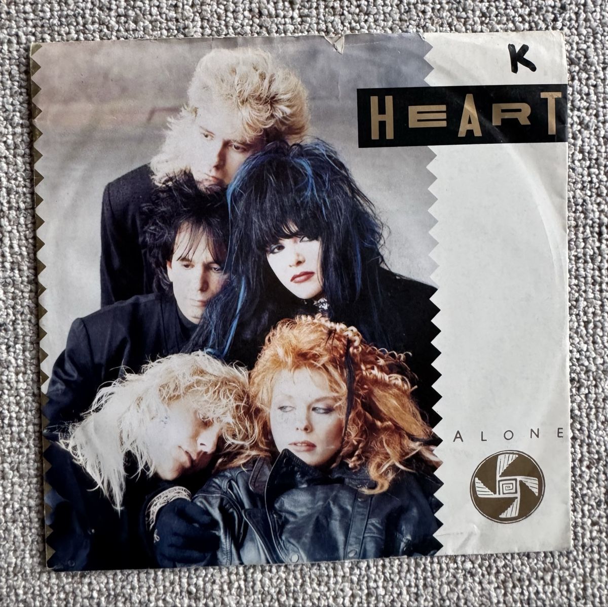 Dischi in vinile: Heart - Alone -7" Single - 80s – Usato da Rorbas venduto da BlackstarRecords