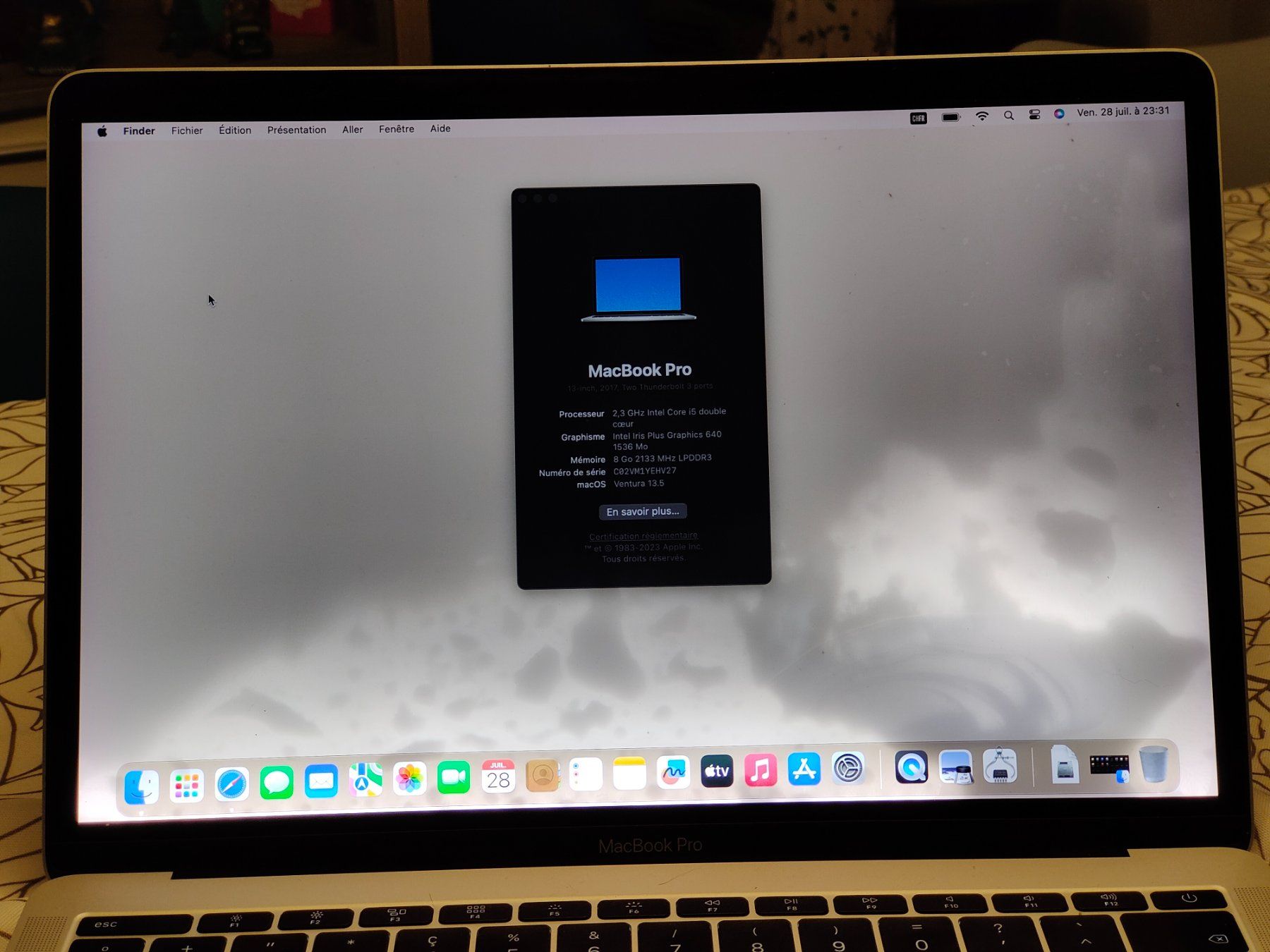 Apple Notebooks: MacBook Pro 13 2017 – Defekt aus Le Mouret von  4