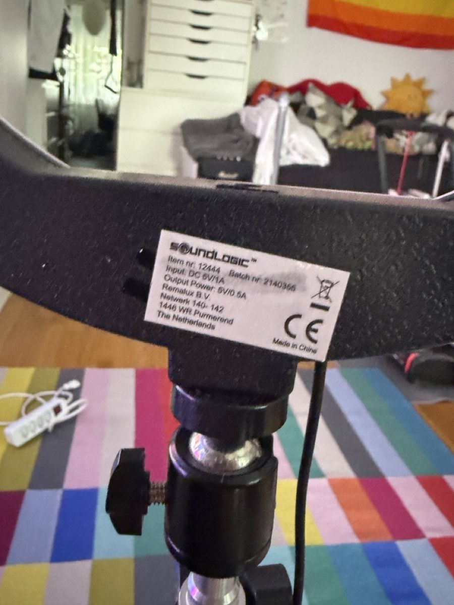 Lampade: LED Ringlicht Hama Spotlight Steady 120 inkl. Stativ – Usato da Zürich venduto da Laszlo75-ZH 2