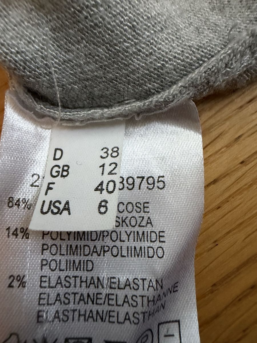 Chemisiers: Bluse mit Pailletten, Gr. 38-40 – D'occasion à Zürich par vadimi 6