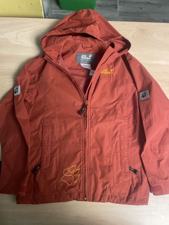 Leichte orange Jack Wolfskin Jacke Gr. 140
