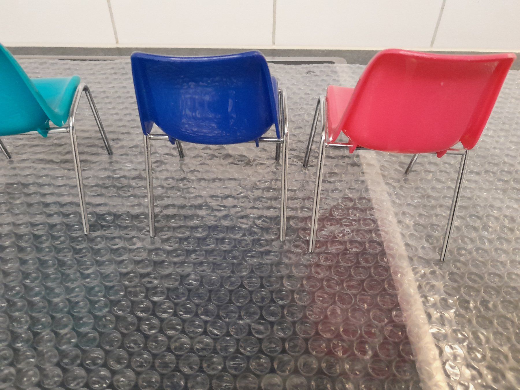 Giocattoli: Mini Plastik Metallstühle – Usato da Rüti ZH venduto da Alemanni 7