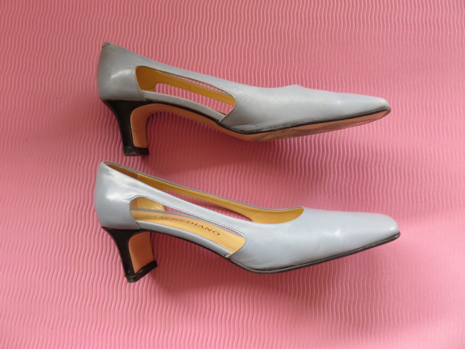 Scarpe da donna: Schuhe aus echtem Leder:Obermaterial, Innenfutter, Sohle Neu – Nuovo (secondo la descrizione) da Fribourg venduto da monca 1