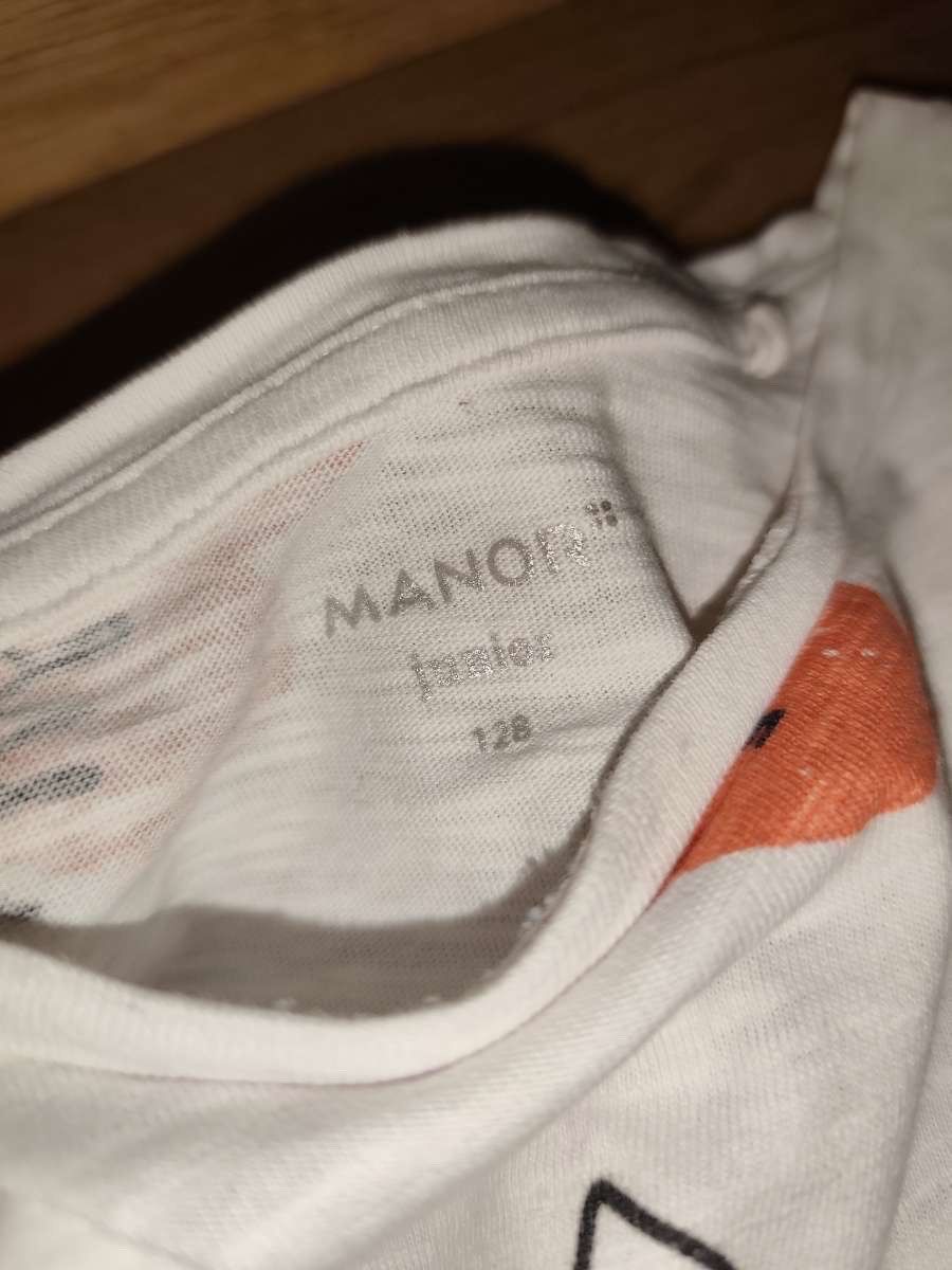 Manor Lotti & Set di vestiti: 2 Mädchen t-Shirts Größe 128 – Usato da Chur venduto da VIVOXNOTE 3